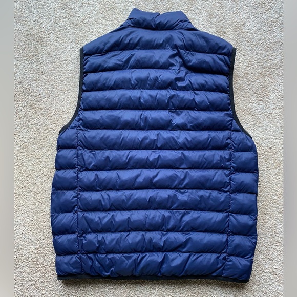 Men’s Puffer Vest - Picture 4 of 11